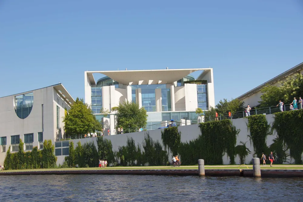 Berlin dinner cruise on the Spree river — photo 1