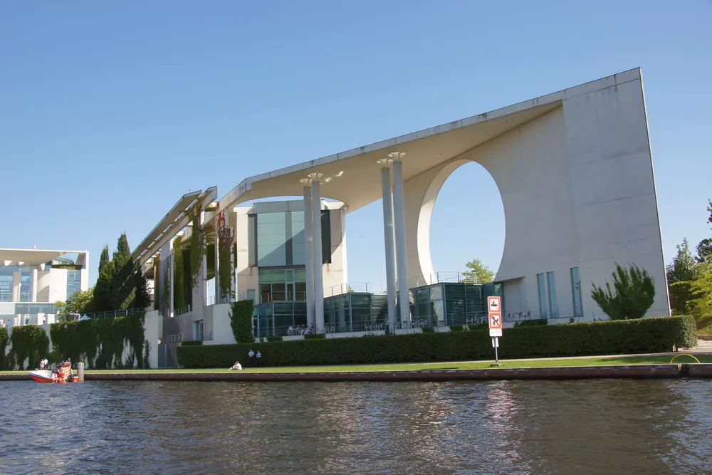 Berlin dinner cruise on the Spree river — photo 2