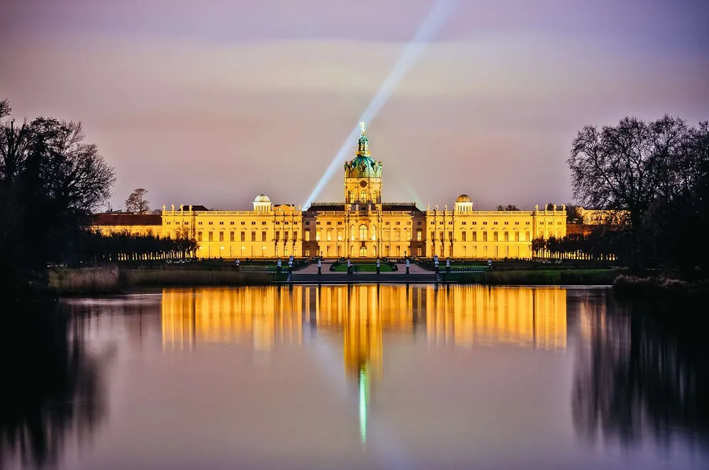 Evening city sightseeing cruise on the Berlin Spree — photo 5